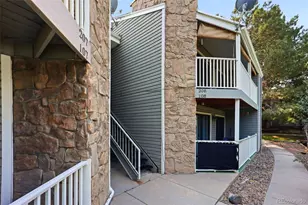 907 S Yampa St, Aurora, CO 80017 - Photo 2