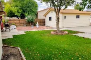 807 Harding Ave, Canon City, CO 81212 - Photo 2