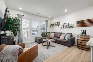 8863 Fraser River Loop, Littleton, CO 80125 - Photo 4