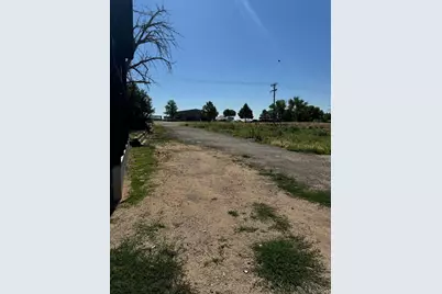 12441 Tower Road, Commerce City, CO 80022 - Photo 32