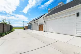 10232 E 58th Ave, Denver, CO 80238 - Photo 22