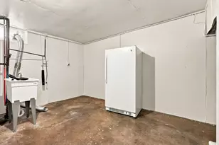 3223 Newport St, Denver, CO 80207 - Photo 24