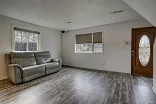 505 2nd Ave, Deer Trail, CO 80105 - Photo 2