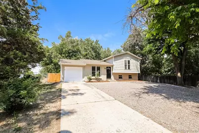 2551 S Kittredge Way, Aurora, CO 80013 - Photo 2
