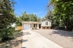 2551 S Kittredge Way, Aurora, CO 80013 - Photo 2