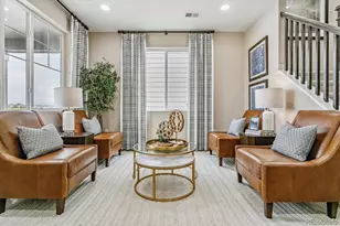 348 Vista Cliff Cir, Castle Rock, CO 80104 - Photo 4