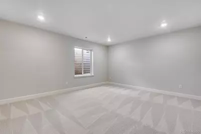 3314 N Haleyville Court, Aurora, CO 80019 - Photo 38