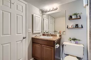 2575 S Syracuse Way, Denver, CO 80231 - Photo 22