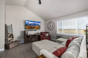 7377 Van Sickle St, Strasburg, CO 80136 - Photo 8