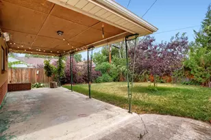 1009 Kenton St, Aurora, CO 80010 - Photo 26