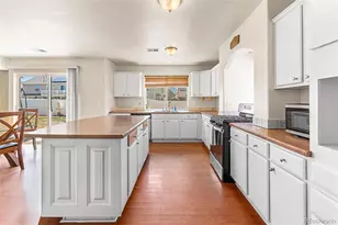 21354 E 51st Ave, Denver, CO 80249 - Photo 12