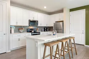 21411 E 60th Ave, Aurora, CO 80019 - Photo 6