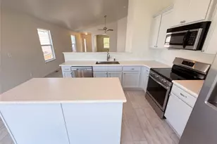 10273 Olathe St, Commerce City, CO 80022 - Photo 12