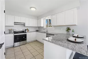 551 W Crestline Cir, Littleton, CO 80120 - Photo 6