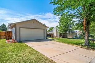 3865 S Nucla St, Aurora, CO 80013 - Photo 2