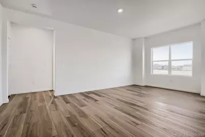 45931 Mill Avenue, Bennett, CO 80102 - Photo 2