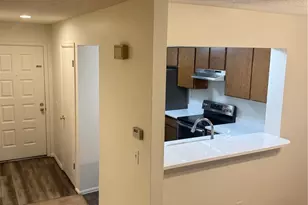 4240 S Mobile Cir, Aurora, CO 80013 - Photo 2