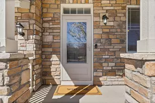 163 N Jamestown Way, Aurora, CO 80018 - Photo 2