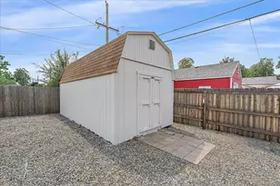 2357 Nome St, Aurora, CO 80010 - Photo 24