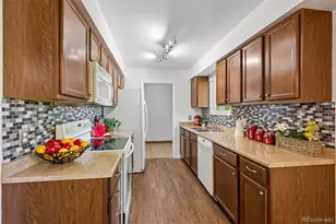 9768 Lane St, Thornton, CO 80260 - Photo 8