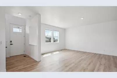 341 N Bersshine Street, Watkins, CO 80137 - Photo 8