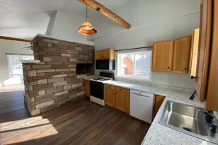 609 S Park St, Woodland Park, CO 80863 - Photo 4