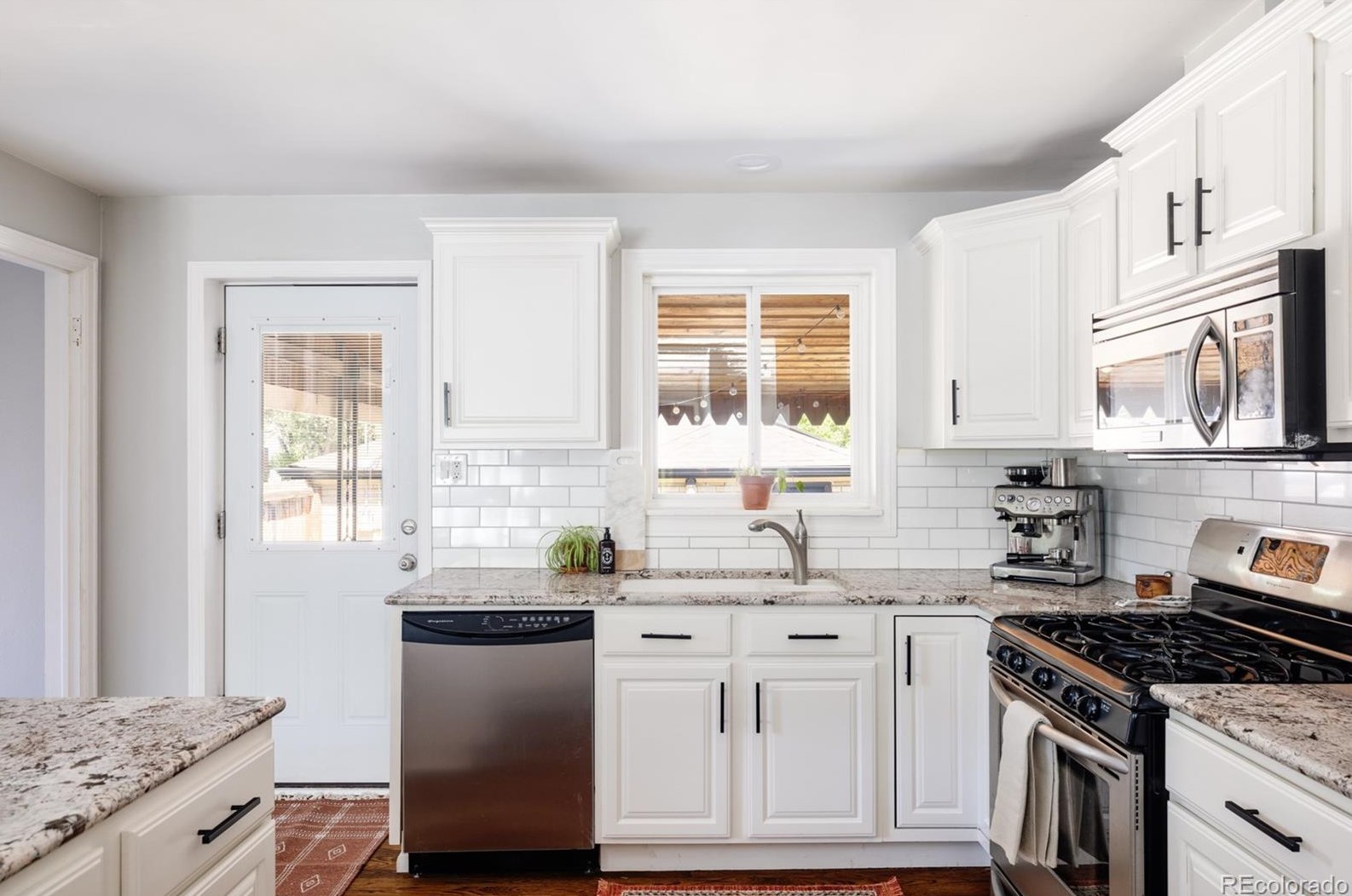 1390 Dahlia St, Denver CO  80222-3414 exterior
