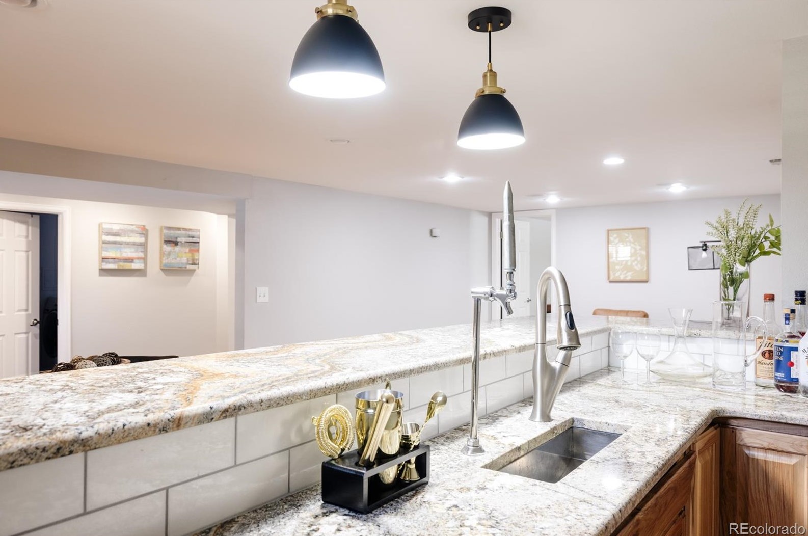 1390 Dahlia St, Denver CO  80222-3414 exterior