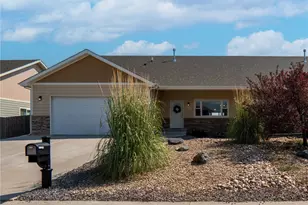 1050 View Ridge Rd, Bennett, CO 80102 - Photo 1