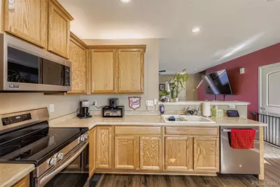 11866 River Oaks Lane, Commerce City, CO 80640 - Photo 8