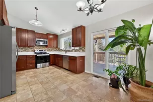 952 S Quintero Ct, Aurora, CO 80017 - Photo 6