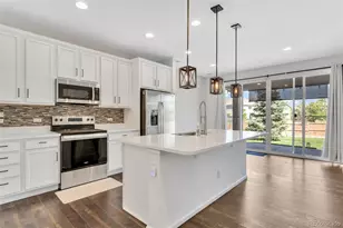 22330 E Mansfield Pl, Aurora, CO 80018 - Photo 4