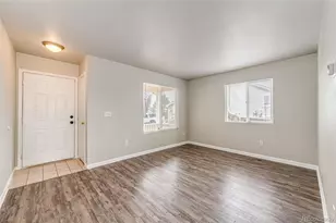 2308 S Genoa Way, Aurora, CO 80013 - Photo 6