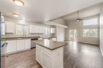 2308 S Genoa Way, Aurora, CO 80013 - Photo 8