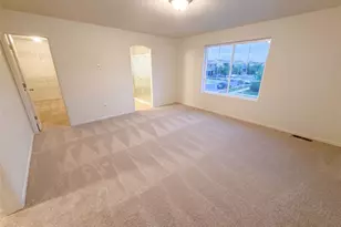 5573 Killarney Ct, Denver, CO 80249 - Photo 6