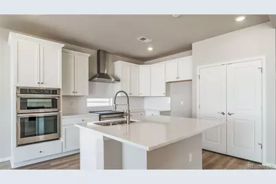 5164 N Quatar Street, Aurora, CO 80019 - Photo 2