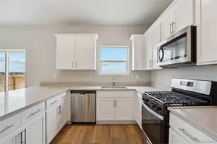 48240 Shetland Dr, Bennett, CO 80102 - Photo 4