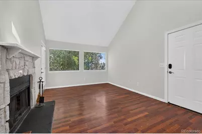 982 S Dearborn Way #10, Aurora, CO 80012 - Photo 2