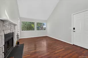 982 S Dearborn Way, Aurora, CO 80012 - Photo 2