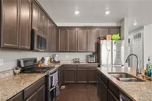 9257 Richfield St, Commerce City, CO 80022 - Photo 6