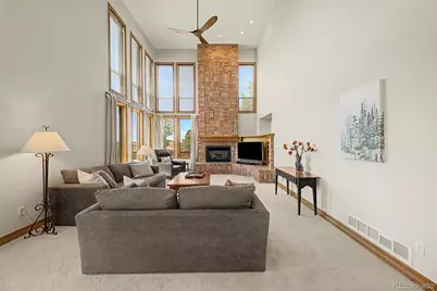 26384 E Otero Drive, Aurora, CO 80016 - Photo 16