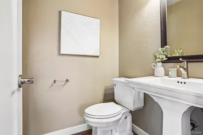 4915 S Flanders Court, Aurora, CO 80015 - Photo 12