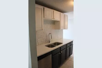 2375 S Linden Court #313, Denver, CO 80222 - Photo 2