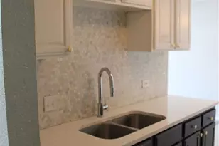 2375 S Linden Ct, Denver, CO 80222 - Photo 2