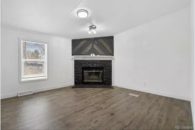 811 Plum Avenue, Lochbuie, CO 80603 - Photo 8