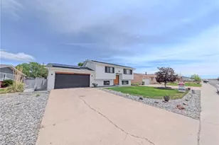 1624 Long Branch St, Strasburg, CO 80136 - Photo 28