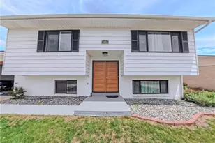 1624 Long Branch St, Strasburg, CO 80136 - Photo 2