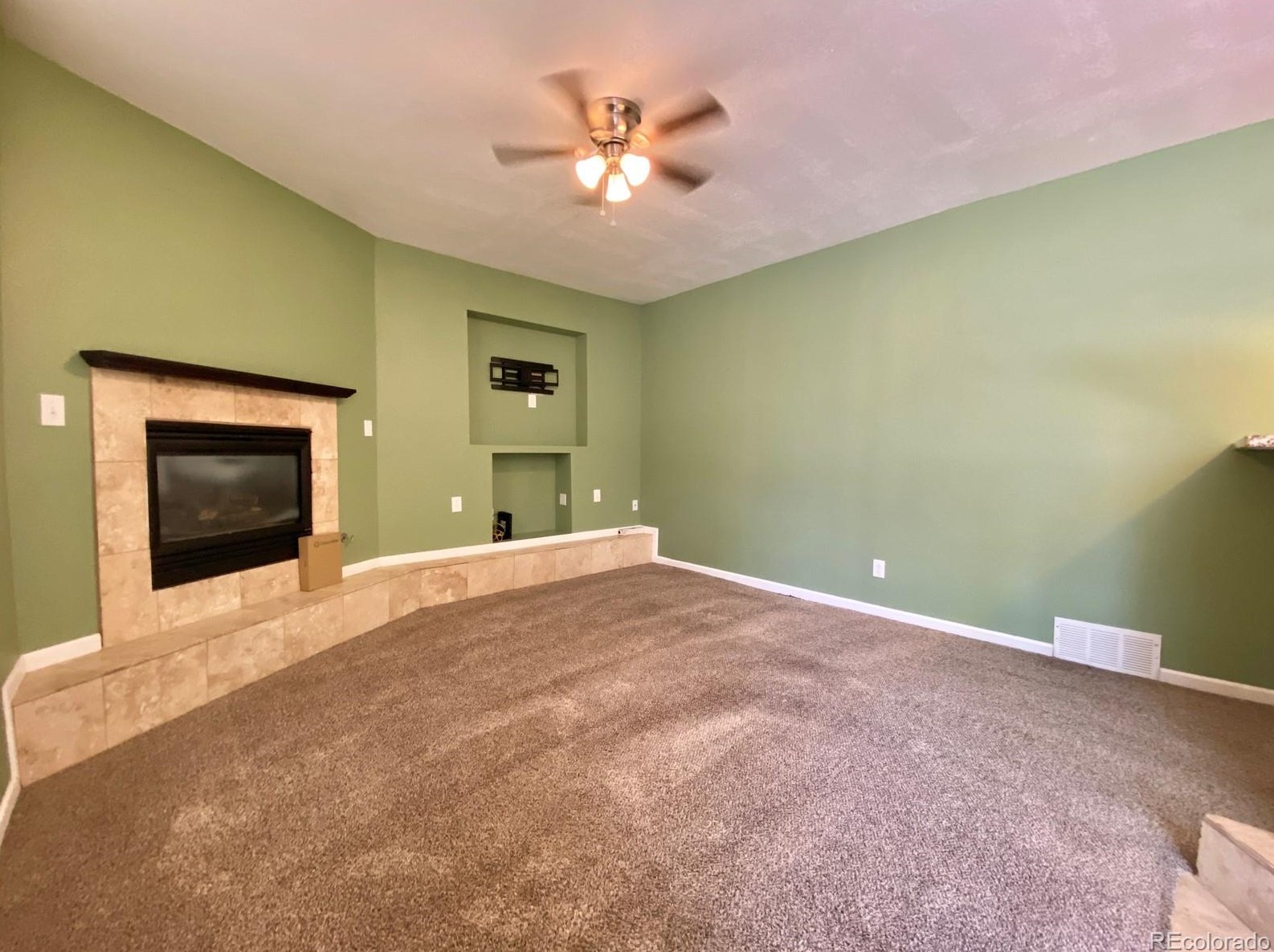 1225 Rosemary St, Denver CO  80220-3135 exterior