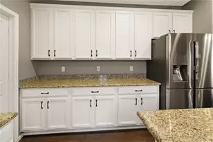 20991 E Greenwood Pl, Aurora, CO 80013 - Photo 8