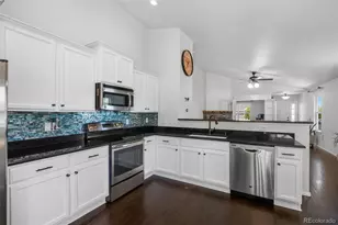 10288 Olathe Way, Commerce City, CO 80022 - Photo 14
